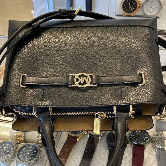 Michael Kors Reed Small Satchel Crossbody Center Zip Bag
Color: Black 
NWT - Picture 8 of 16